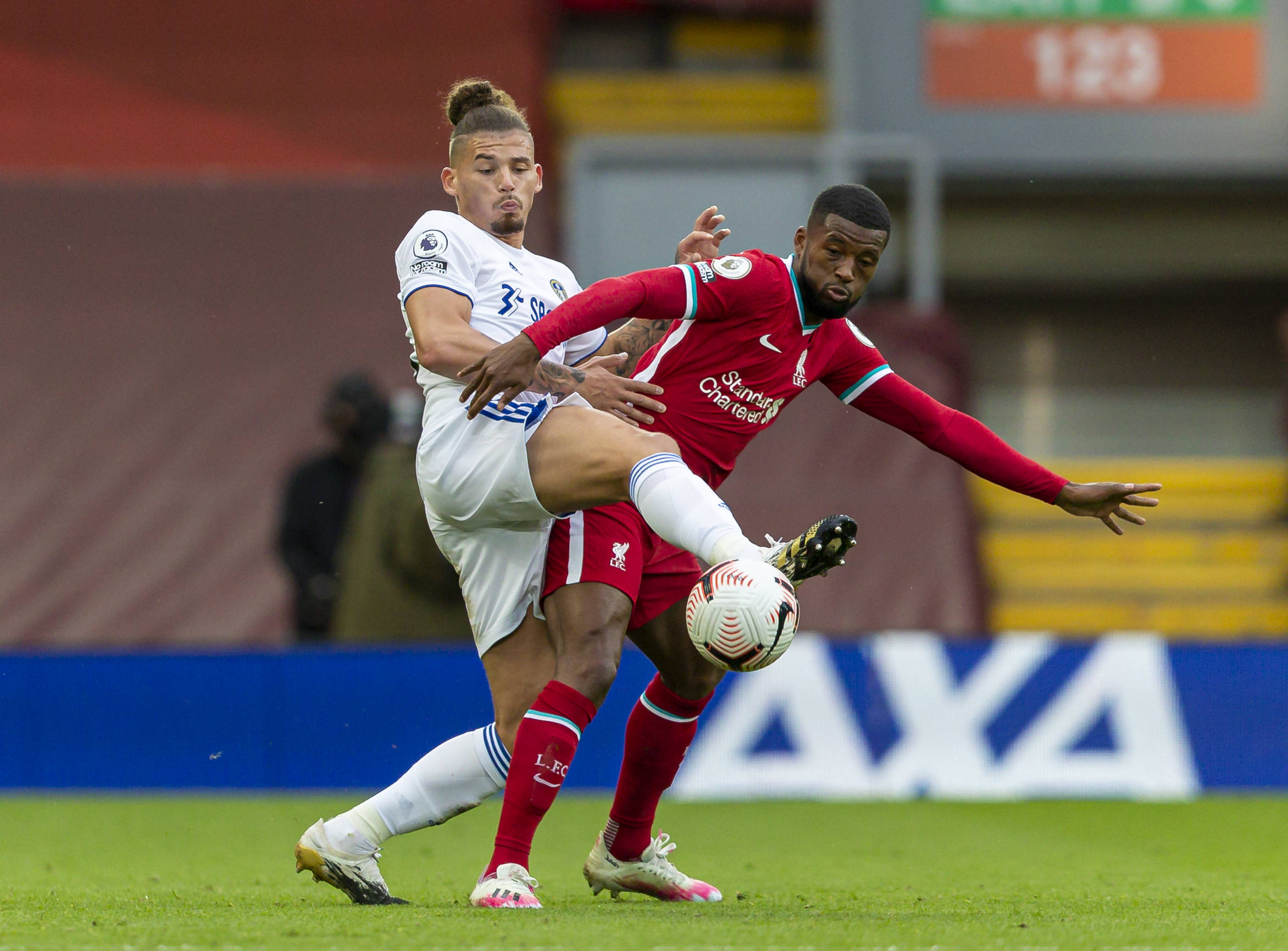 却通过稳健 却通过稳健